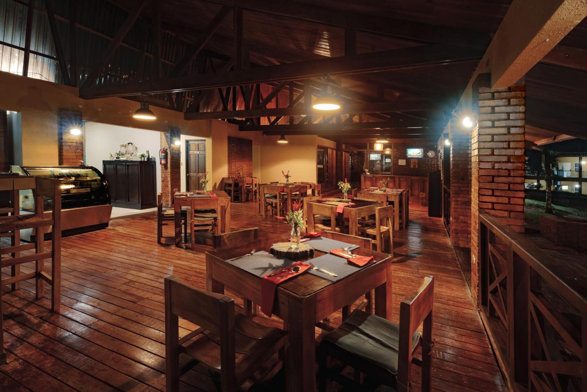 Hotel Villa Florencia Turrialba Exterior foto