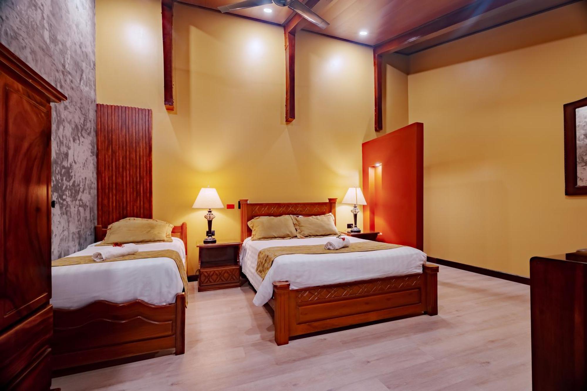Hotel Villa Florencia Turrialba Quarto foto